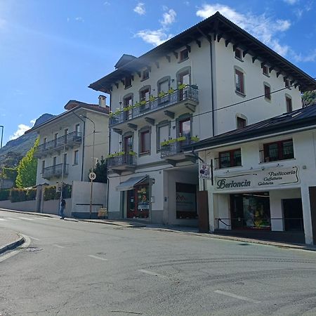 Liberty House Alps Châtillon Exterior foto