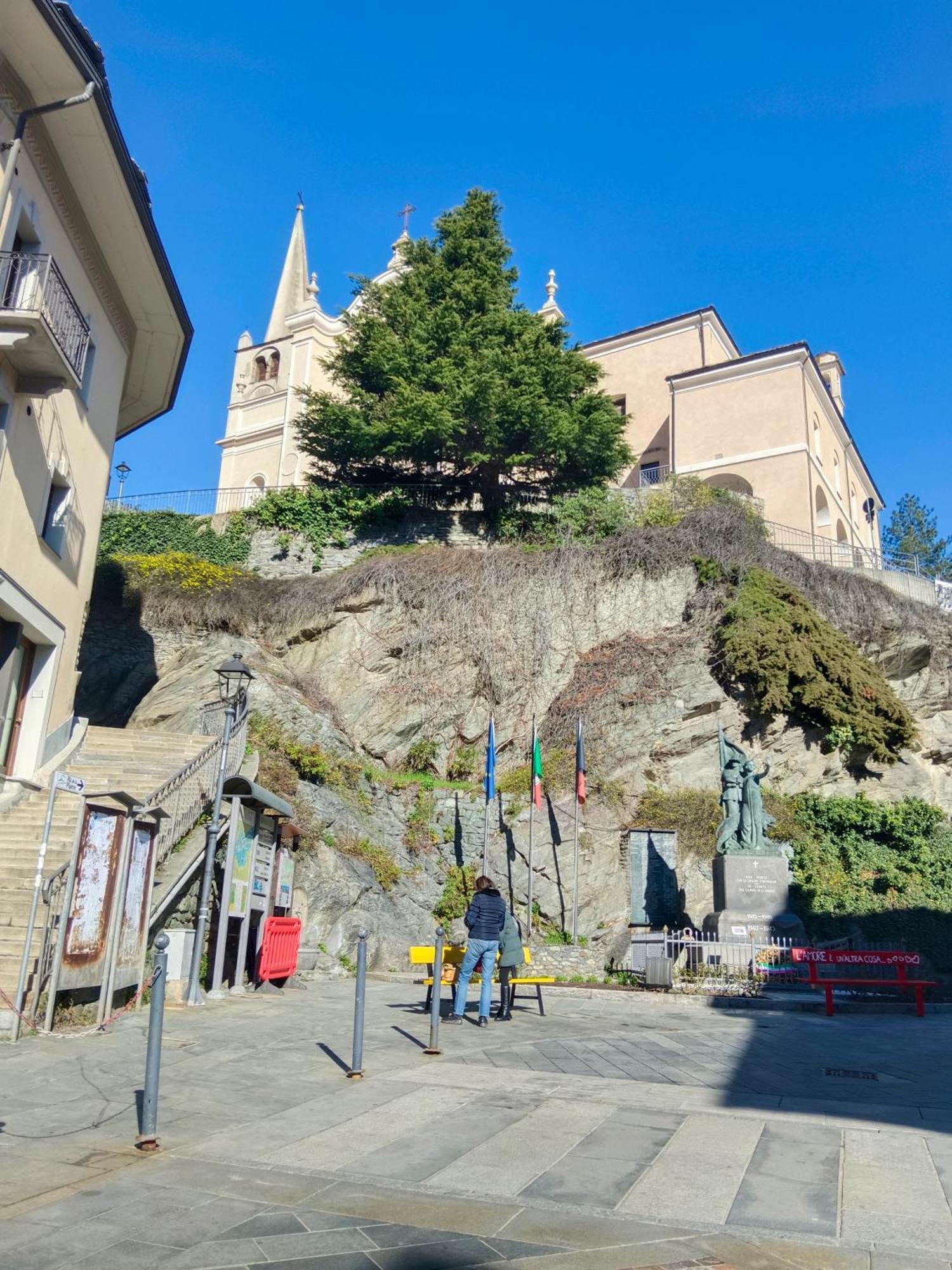 Liberty House Alps Châtillon Exterior foto